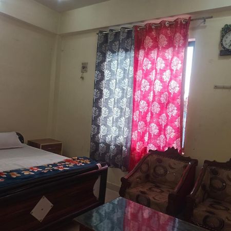 Shree Krishna Garden Hotel Jhusi ภายนอก รูปภาพ