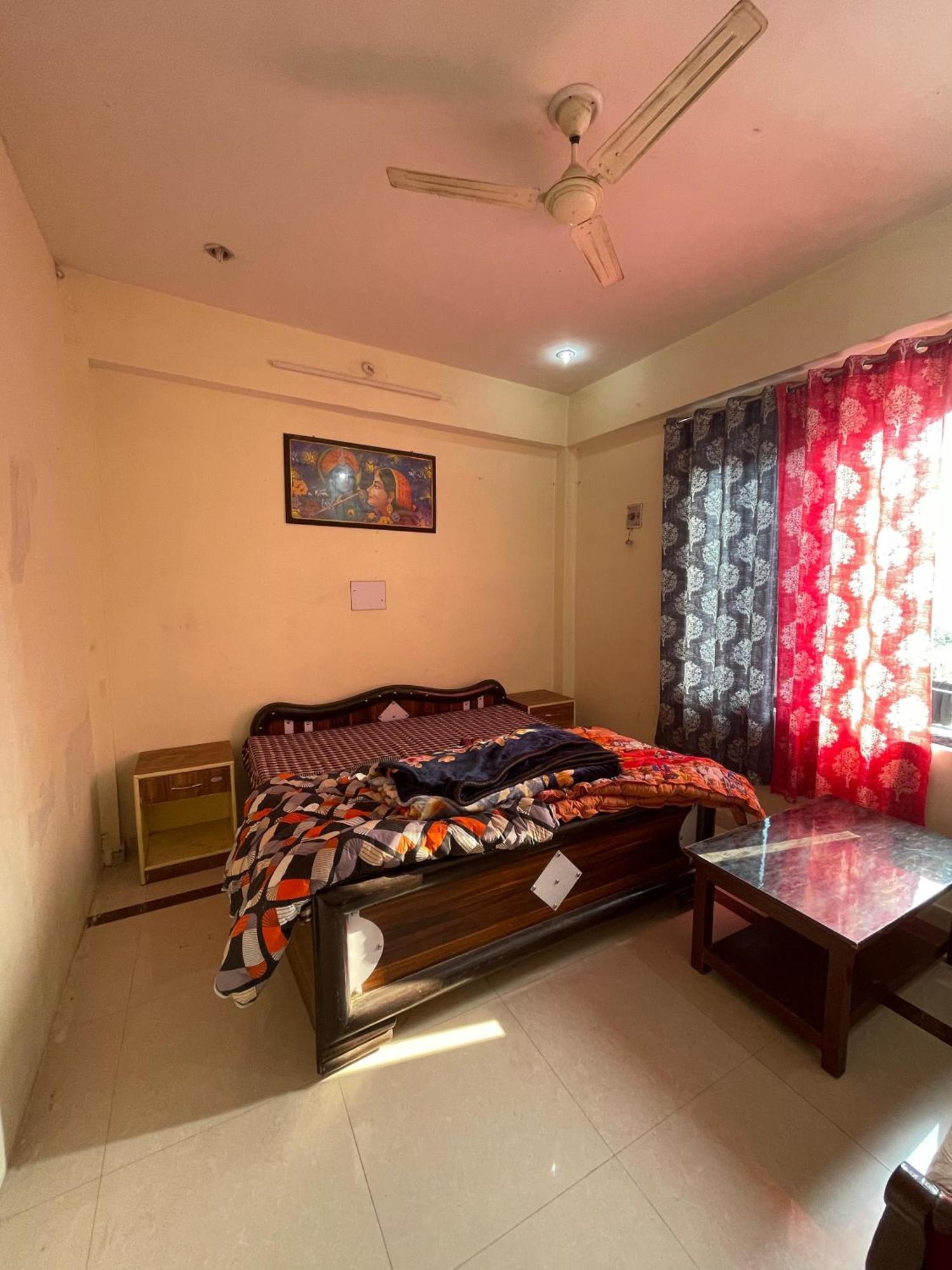 Shree Krishna Garden Hotel Jhusi ภายนอก รูปภาพ