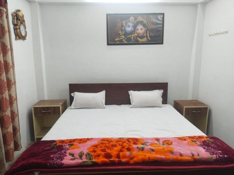 Shree Krishna Garden Hotel Jhusi ภายนอก รูปภาพ